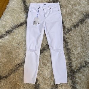 NWT. Paige white denim pants. Verdugo Crop. Sz 26